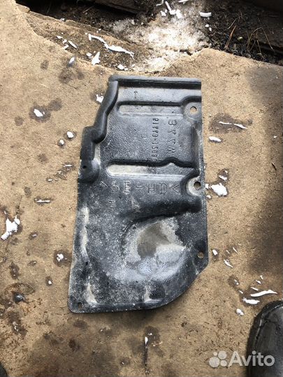 Toyota corolla 150 пыльник двс правый