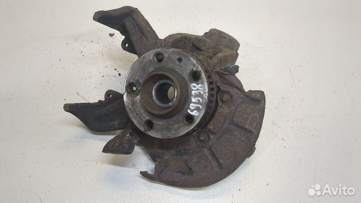 Ступица (кулак, цапфа) Volkswagen Golf 4, 2001