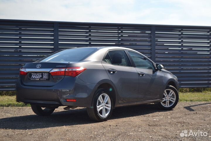 Toyota Corolla, 2013