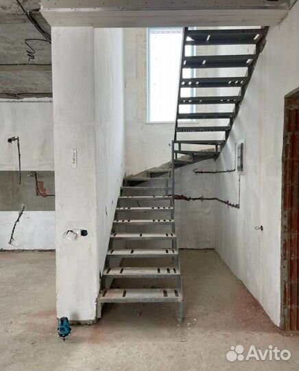 Деревянные ступени для лестницы