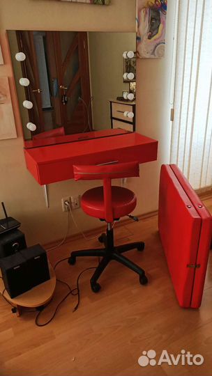 Комплект д/макияжа красный