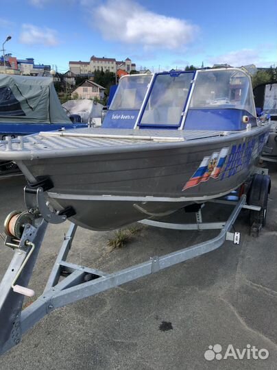 Продам Лодку Салют