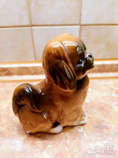 Фигурка Пекинес из фарфора