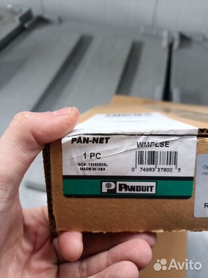 Организатор кабельный горизонтальный Panduit