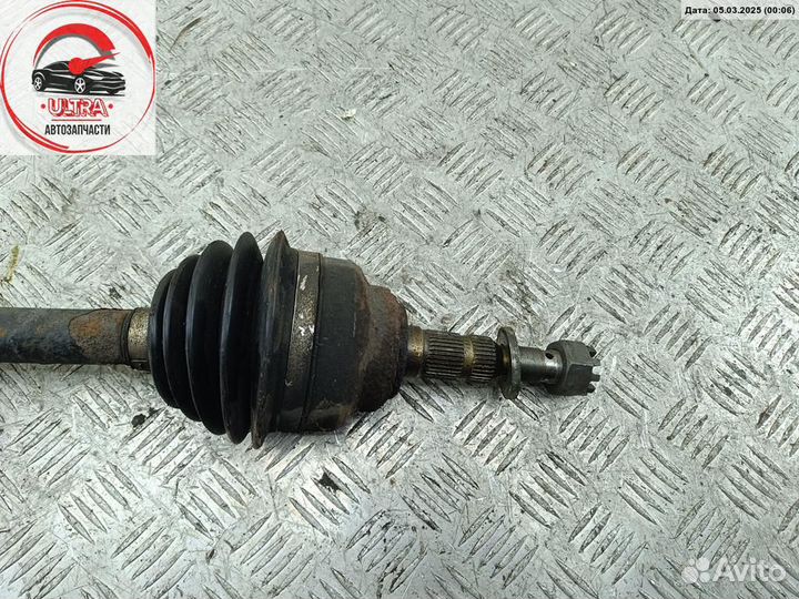 Полуось передняя левая б/у Opel Zafira A