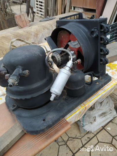 Холодильный шкаф