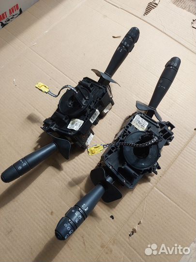 Блок подрулевых переключателей Renault Logan