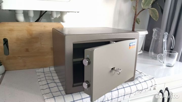 Сейф валберг- взломостойкий