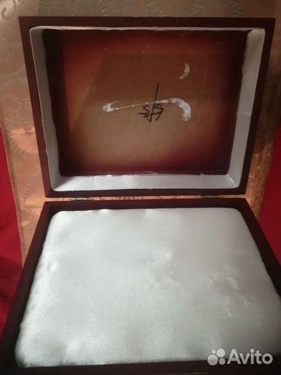 Деревянная коробка-шкатулка