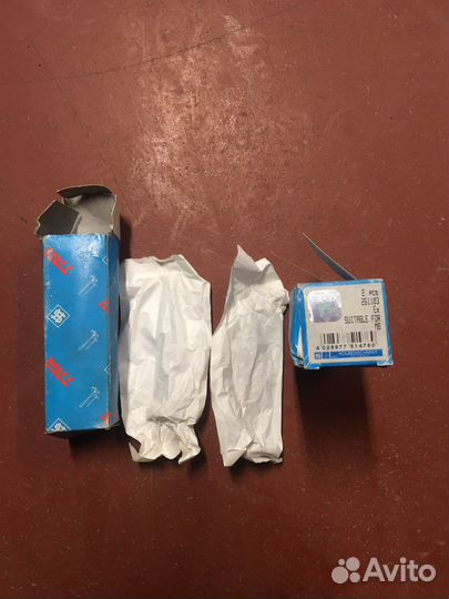 Клапан выпускной Mercedes