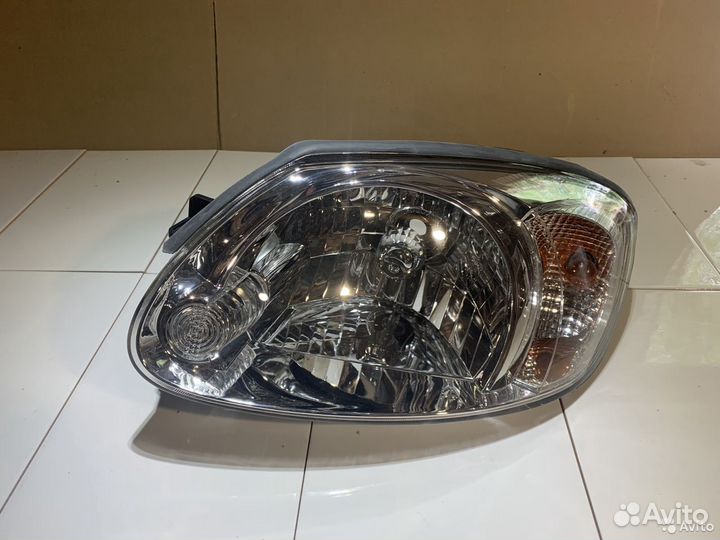 Фара передняя левая Hyundai Accent 99-04 Оригинал