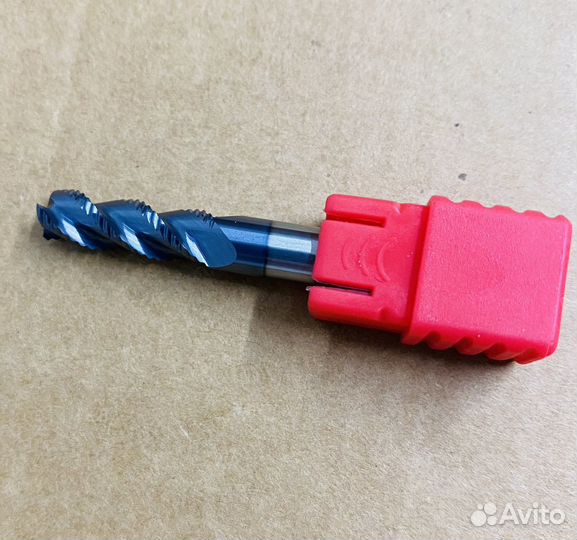 3-зубая концевая твердосплавная фреза