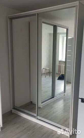 Шкаф купе с зеркалами белый В наличии