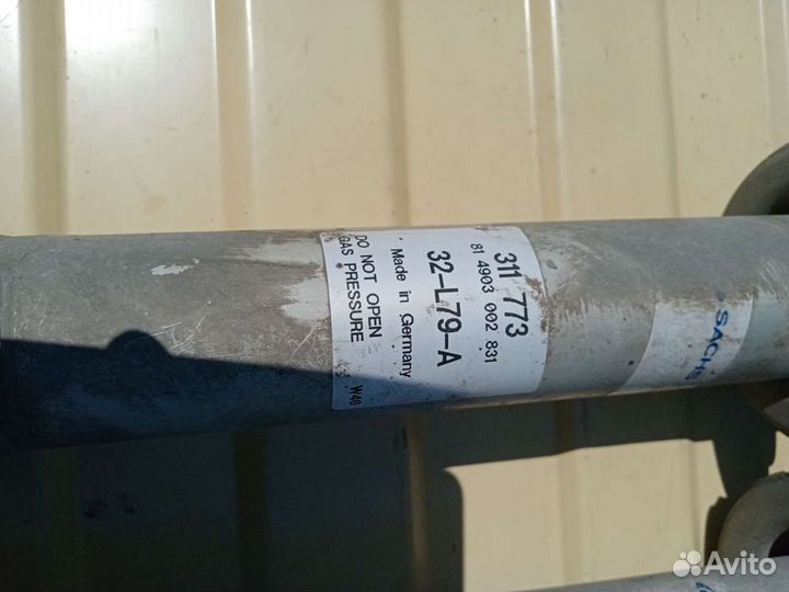 Стойки задние Bmw7 E65 730i 2003