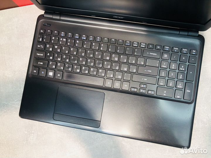Acer Aspire E1/R5 M240/Pentium 3558U/ram 8gb/ssd