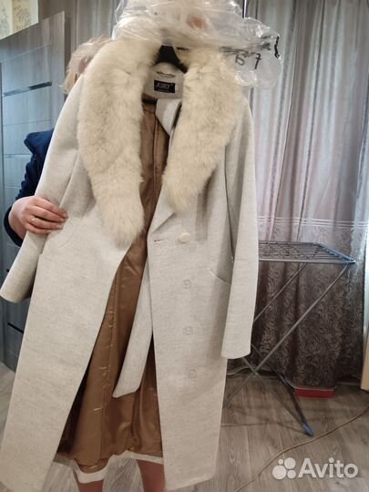 Пальто женское демисезонное размер 50