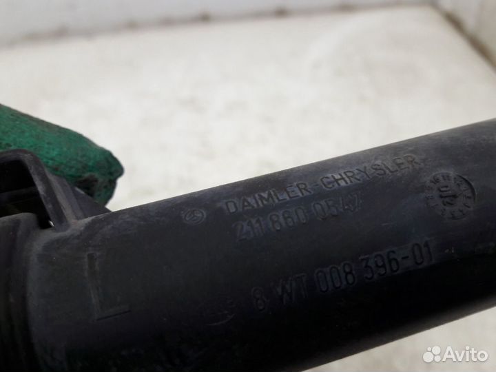 Форсунка омывателя фар левая Mercedes W211