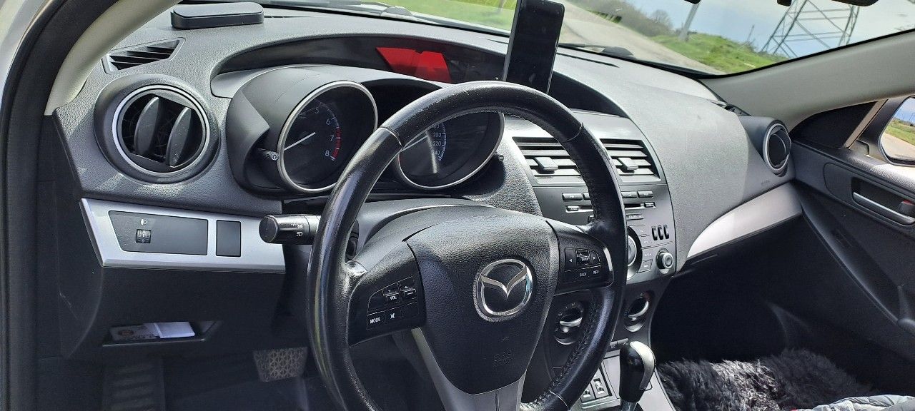 Mazda 3: фото владельца