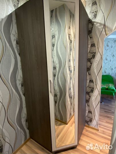 Шифоньер угловой