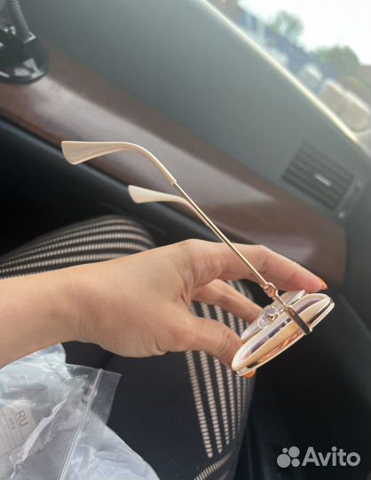 Солнцезащитные очки Gucci