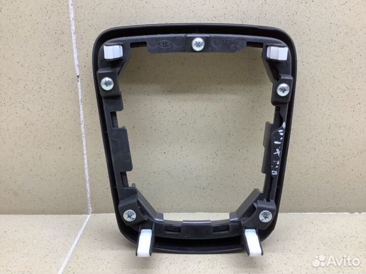 Накладка декоративная Kia Rio X-Line хетчбек 2021