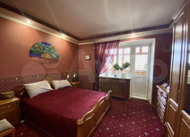 4-к. квартира, 105 м², 5/10 эт.