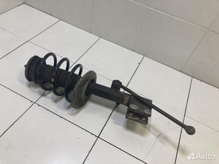 Амортизатор передний левый Citroen DS5 K