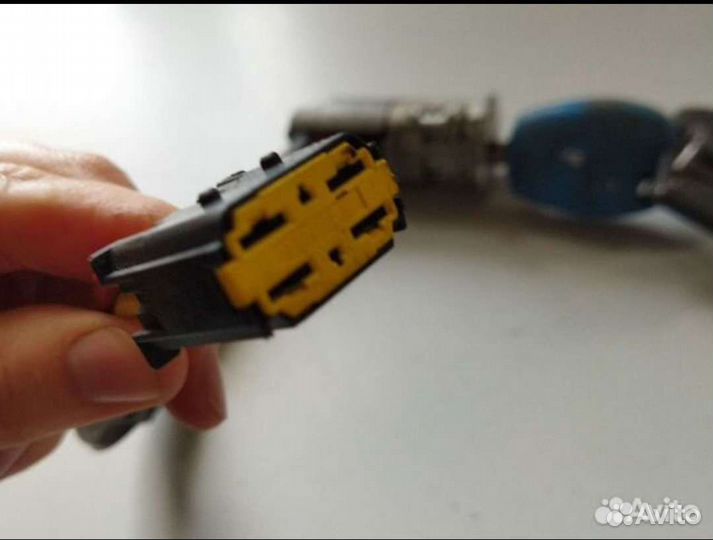 Замок зажигания Рено Логан 2