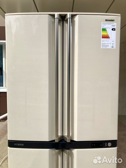 Холодильник Sharp
