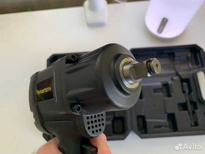 Гайковерт пневматический 1000 н/м