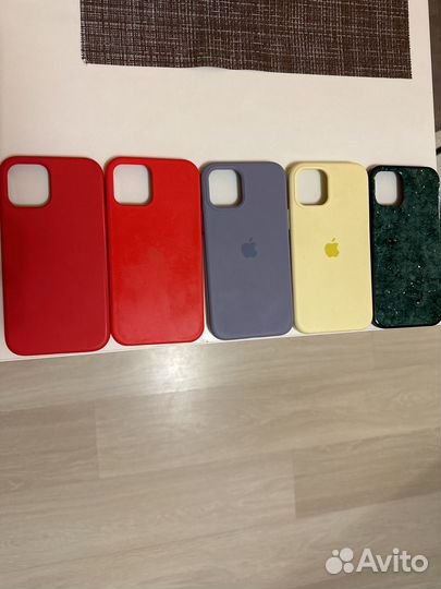 Чехлы на 12 айфон в хорошем состоянии
