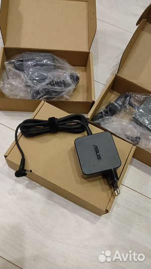 Зарядка нетбука Asus 45W разъём 4.0*1.35mm