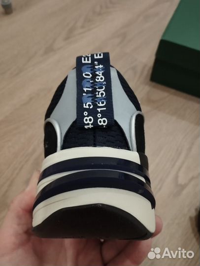 Новые бомбические кроссовки 