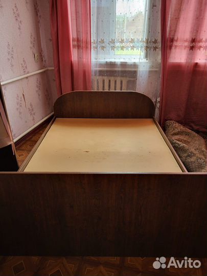 Кровать двухспальная