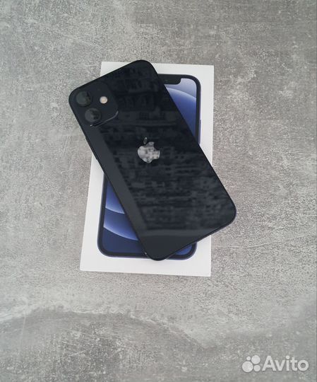 iPhone 12 mini, 64 ГБ