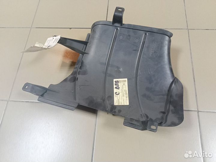 Scania 6 P-Serie Дефлектор грязевой левый