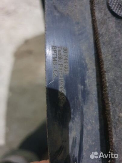 Подкрылок передний правый Volvo S60 B4164T