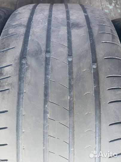 Kumho Ecsta HS51 235/45 R18