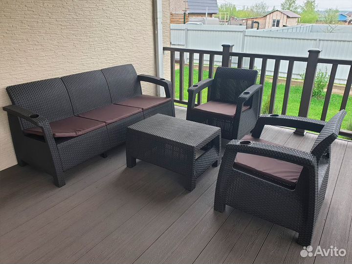 Мебель из ротанга - трехместный диван