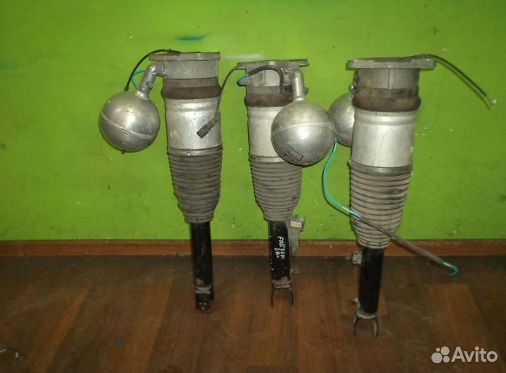 Пневмостойка задняя правая в сборе VW Phaeton ориг