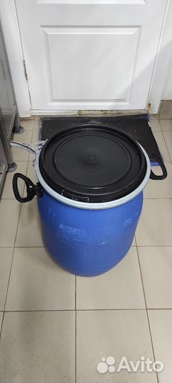 Бочка пищевая, бак пищевой пластиковый 65 литров