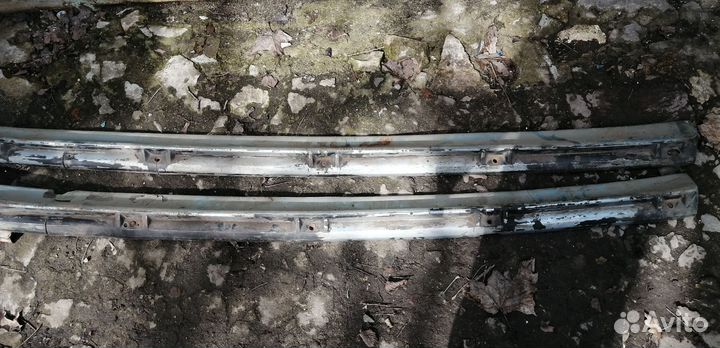 Накладки на пороги и спойлер zender bmw e21