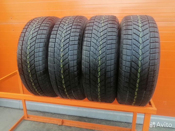 Goodyear UltraGrip Performance Gen-1 235/65 R17 108H