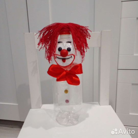 Поделка из бросового материала