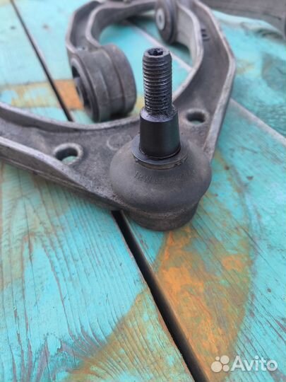 Ручаги передние верхние touareg 3.0 TDI