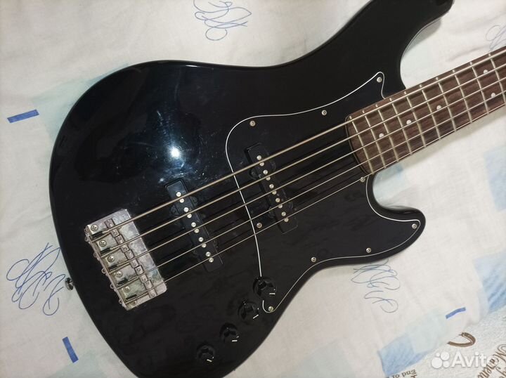 Бас гитара 5 струн cort GB35JJ