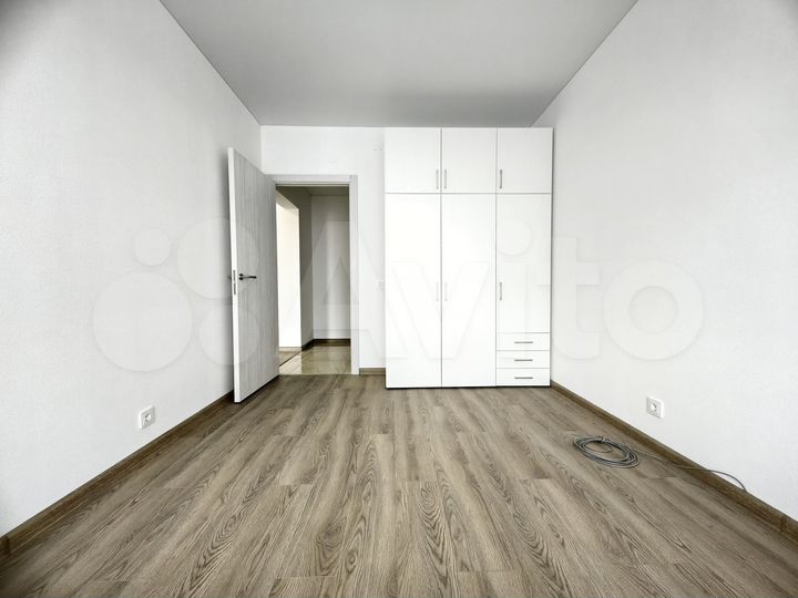 2-к. квартира, 60 м², 8/17 эт.