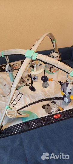 Развивающий коврик tiny love день и ночь