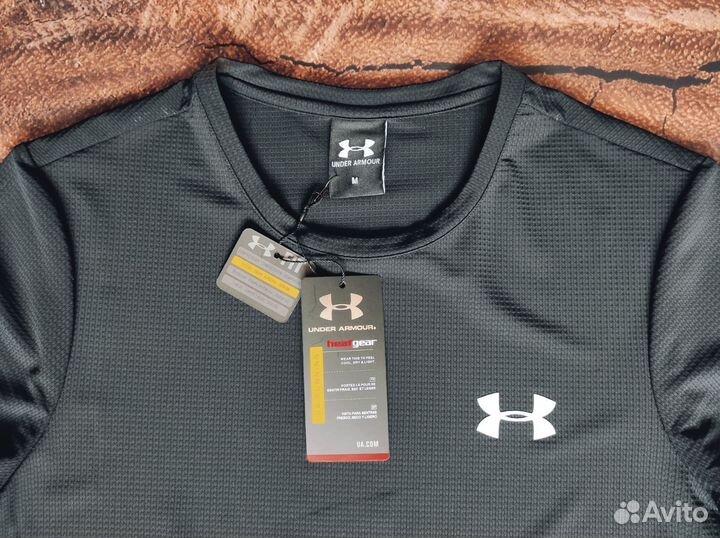 Футболка under armour