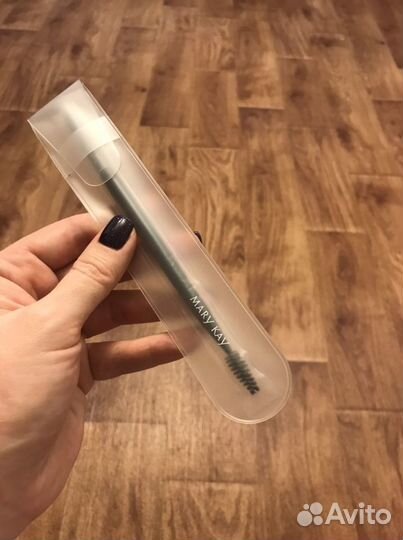 Кисть для бровей